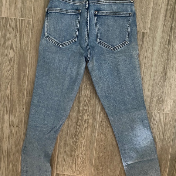 Aritzia Denim Forum Nico Midrise Skinny Crop Jeans - Picture 2 of 3